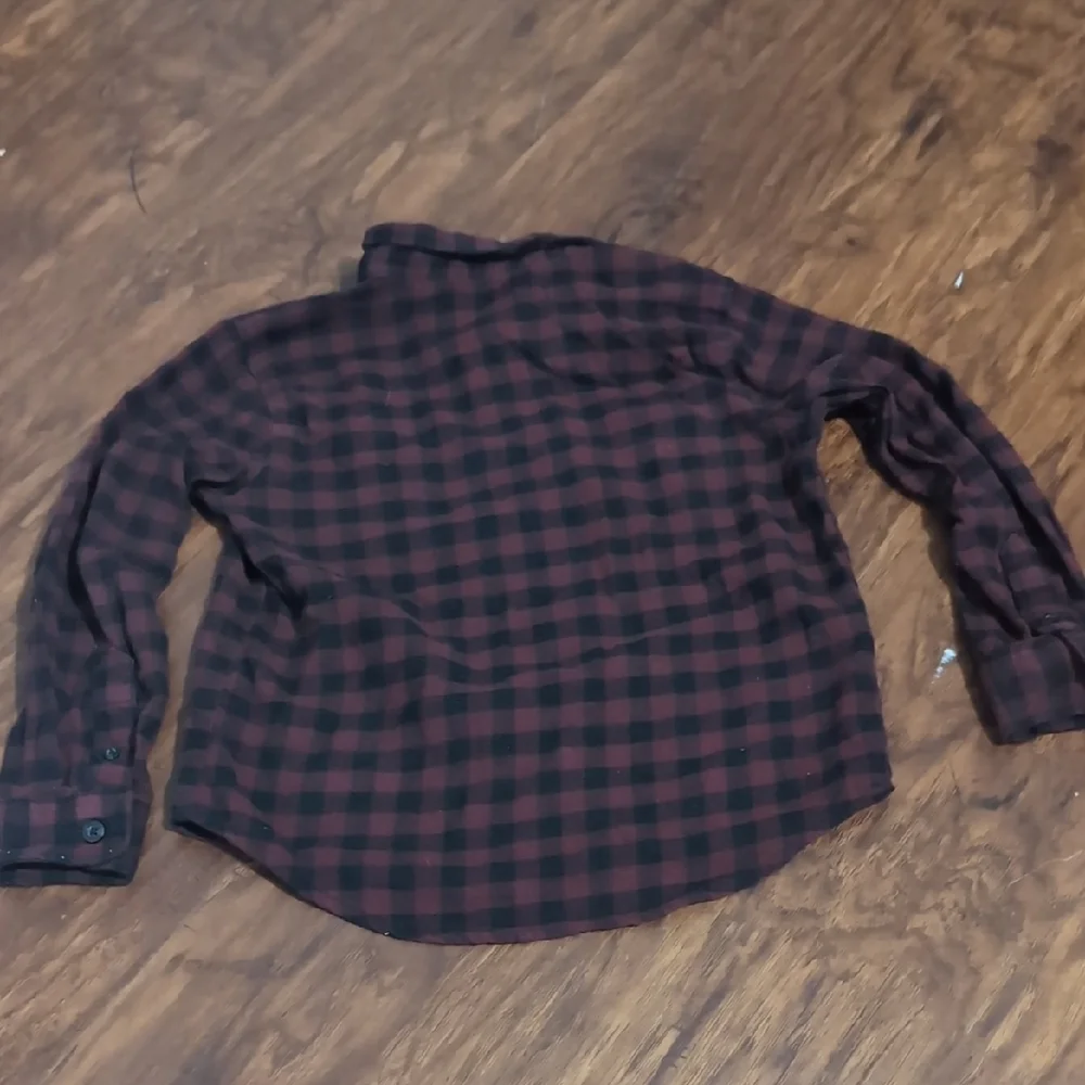 Old Navy‎ Red and Black Checkered Shirt